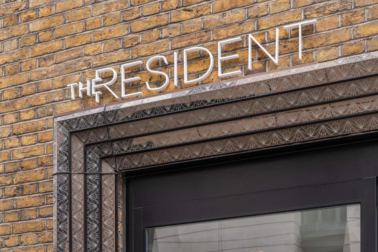 The Resident Victoria Hotel Лондон Екстериор снимка