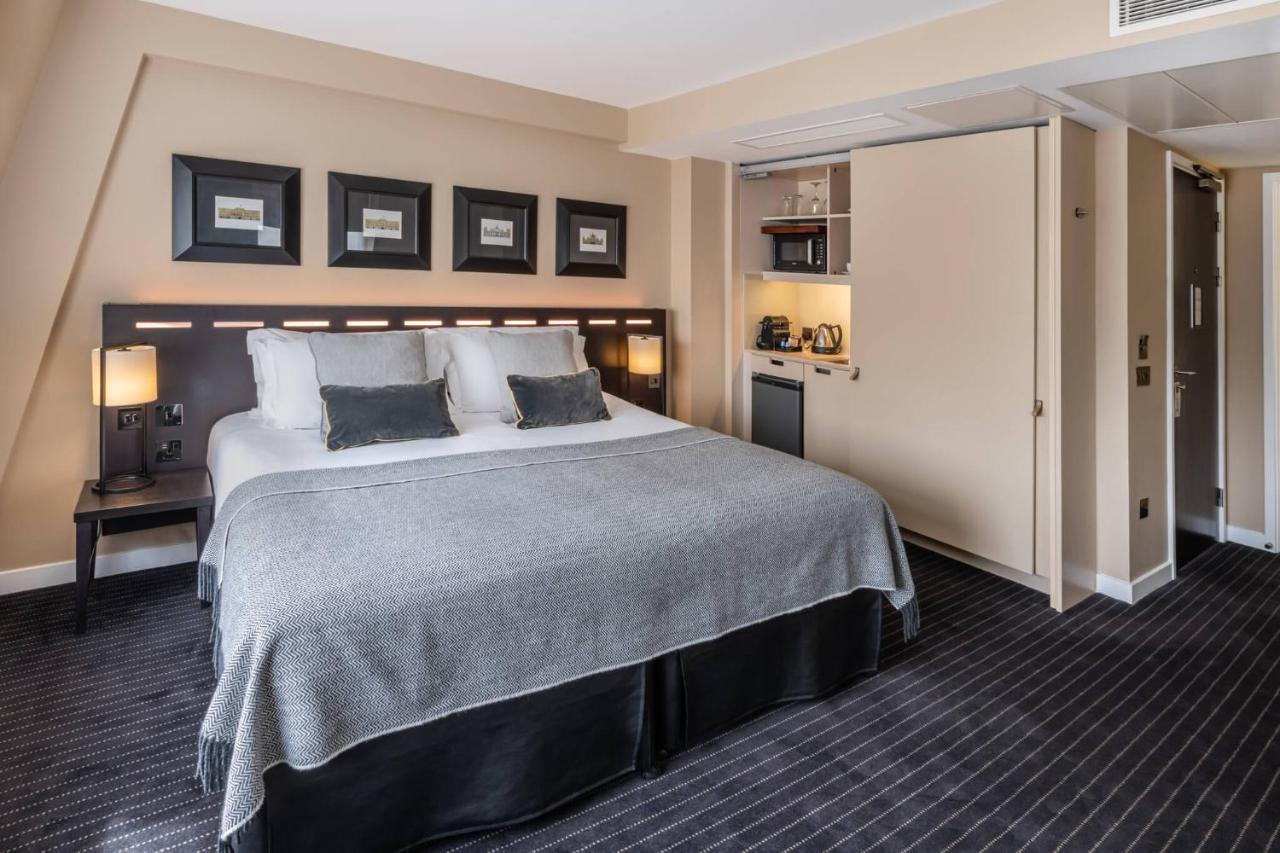 The Resident Victoria Hotel Лондон Екстериор снимка
