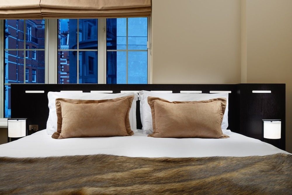The Resident Victoria Hotel Лондон Екстериор снимка